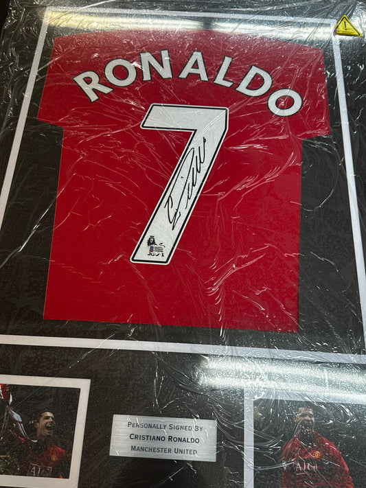 Cristiano Ronaldo Man United - Signed & Framed - COA Beckett