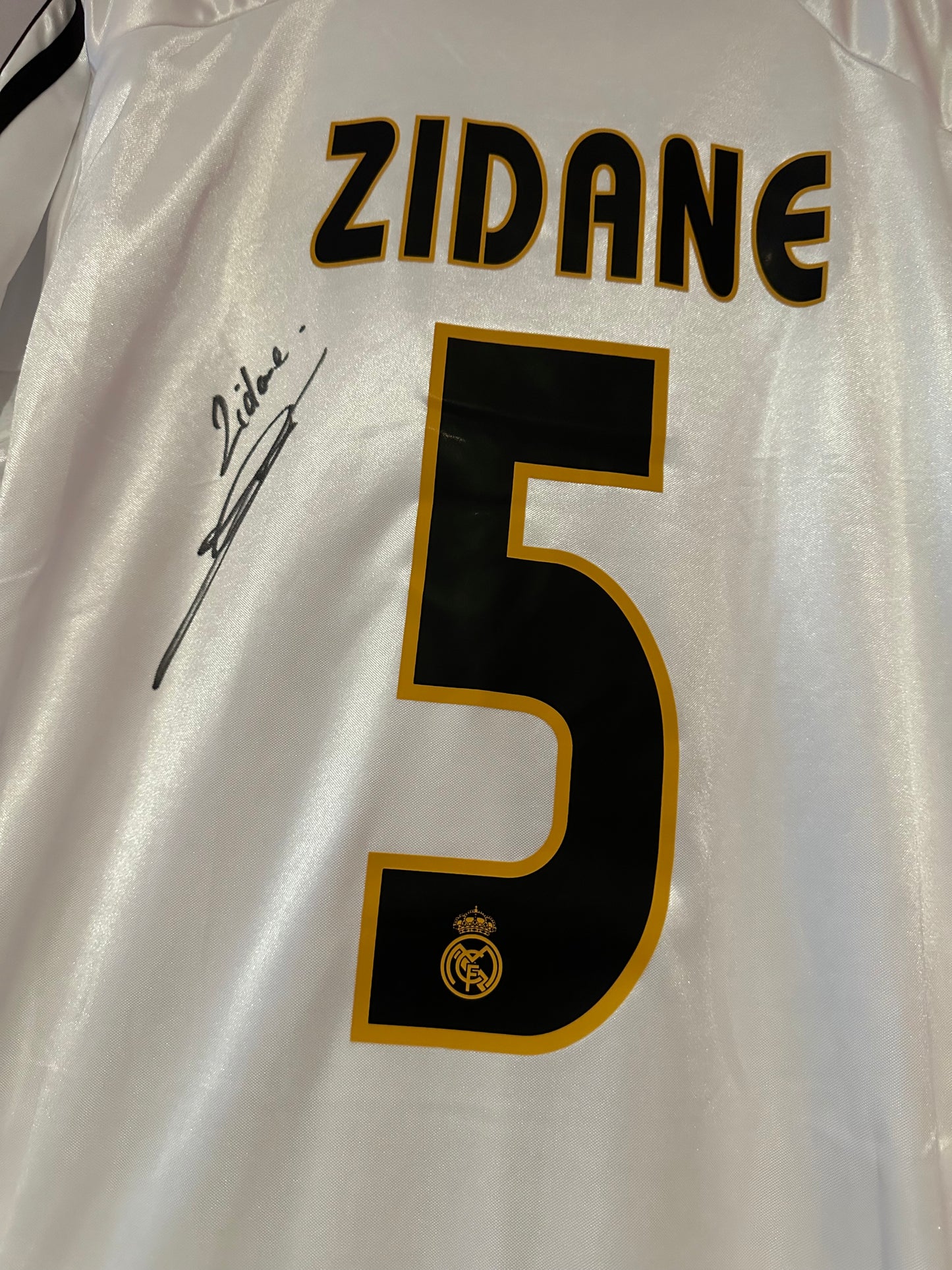 Zinedine Zidane Real Madrid - Signed Shirt/Jersey - Video Proof