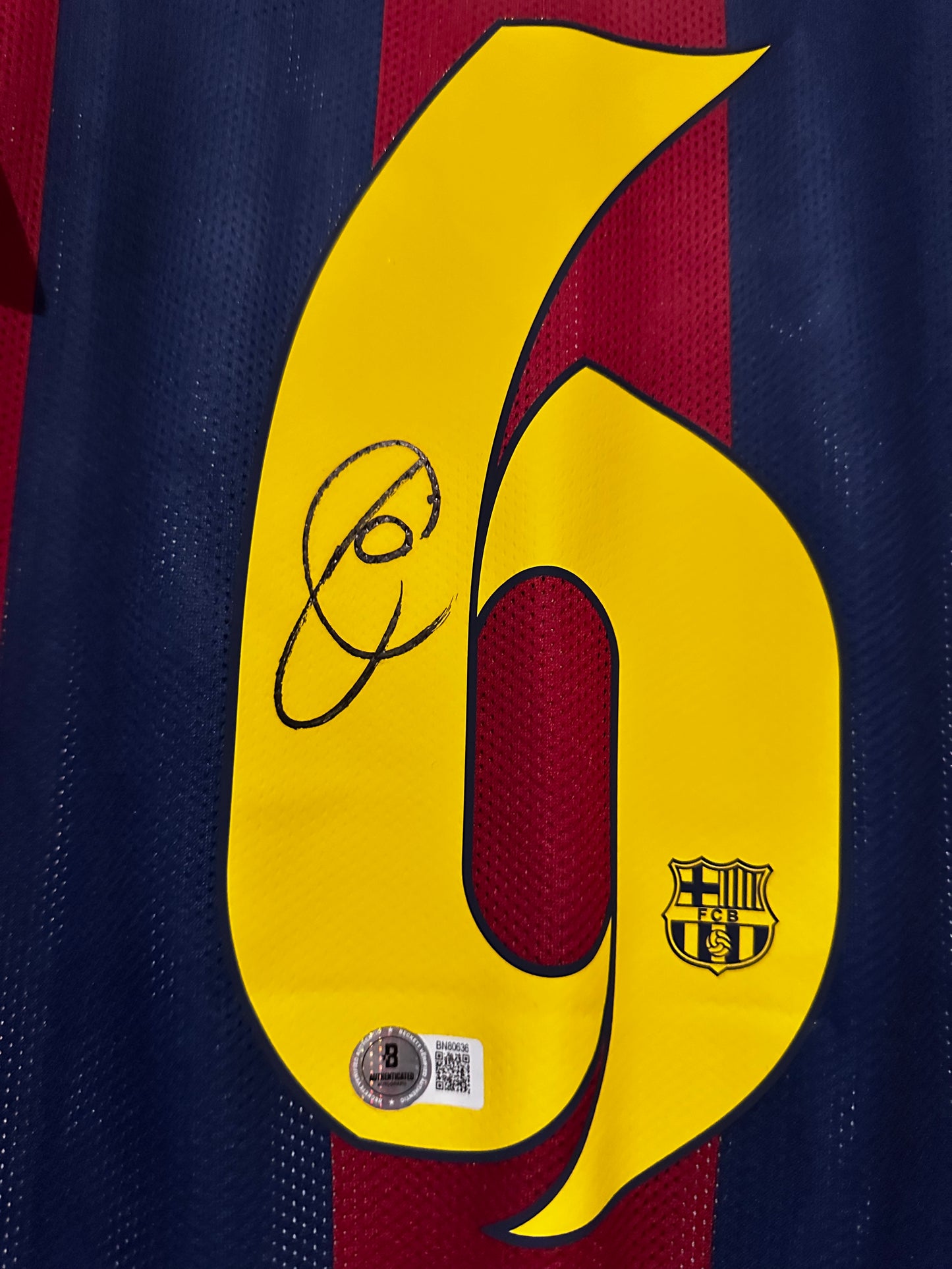 Xavi Hernandez Fc Barcelona - Signed Shirt/Jersey - BECKETT COA