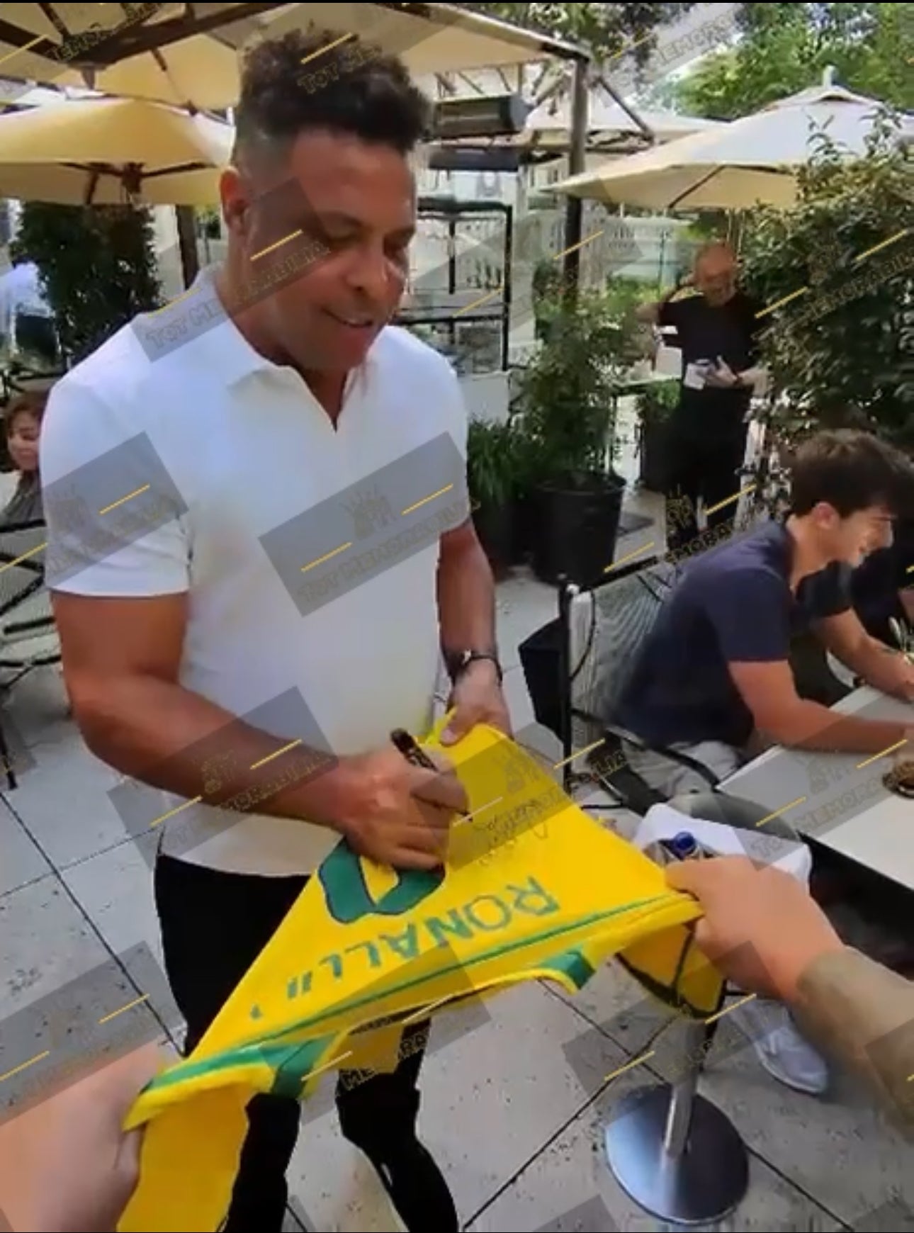 Ronaldo Nazario Brazil - Signed Shirt/Jersey - With Proof