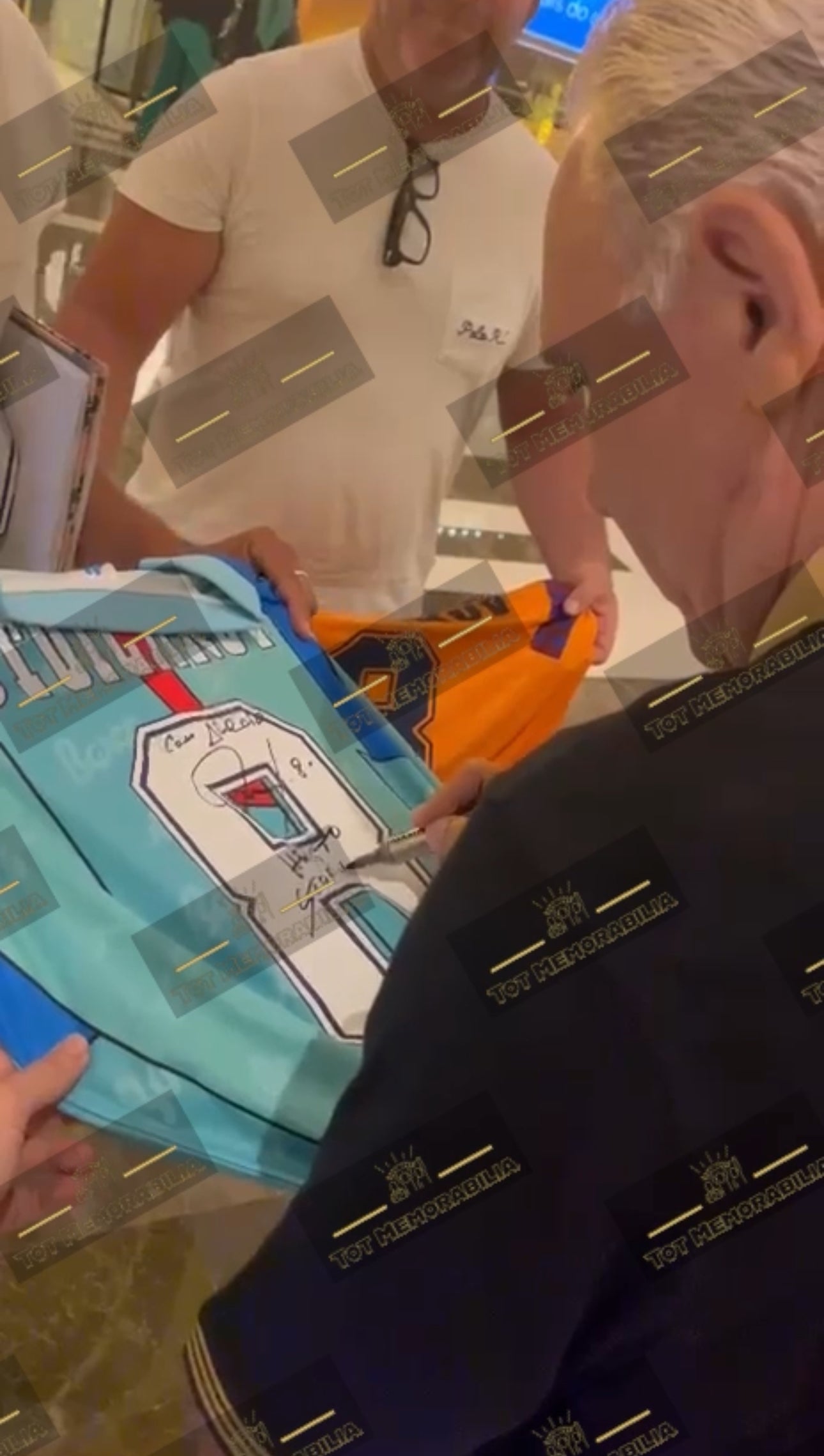 Hristo Stoichkov Fc Barcelona - Signed Jersey/Shirt - Proof