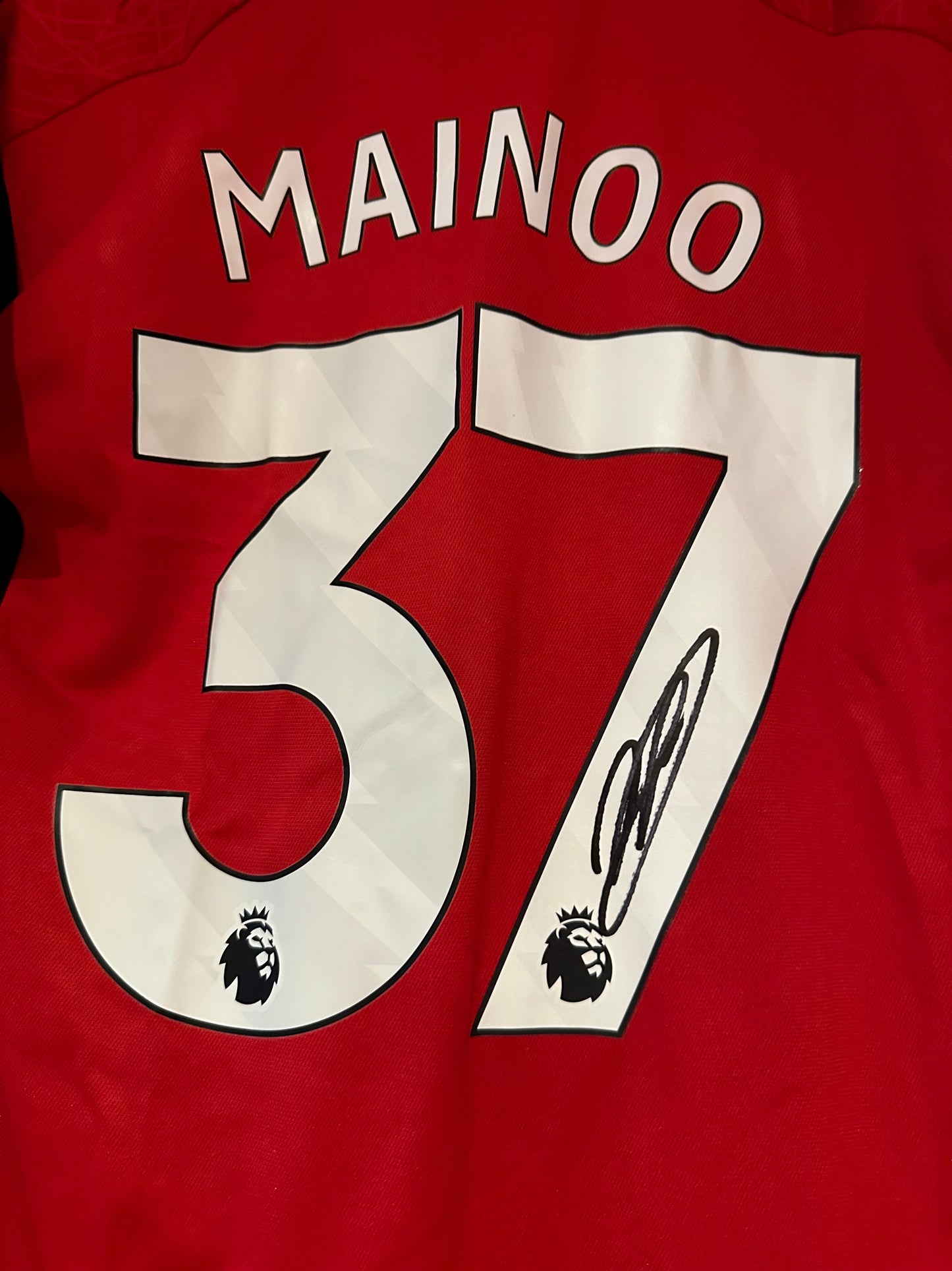 Kobbie Mainoo Manchester United - Signed Shirt/Jersey - Video Proof