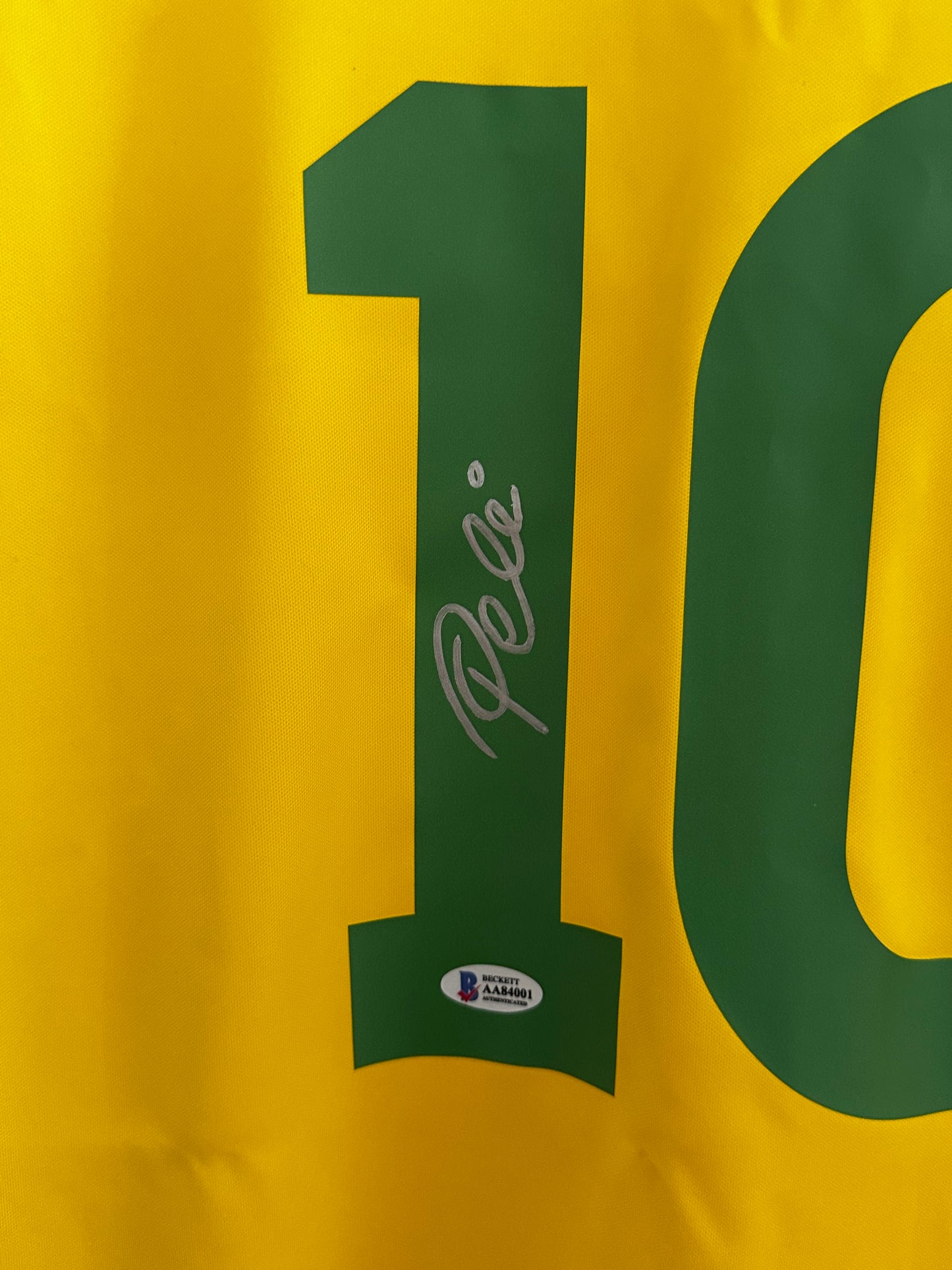 Pele Brazil - Signed Shirt/Jersey - BECKETT COA