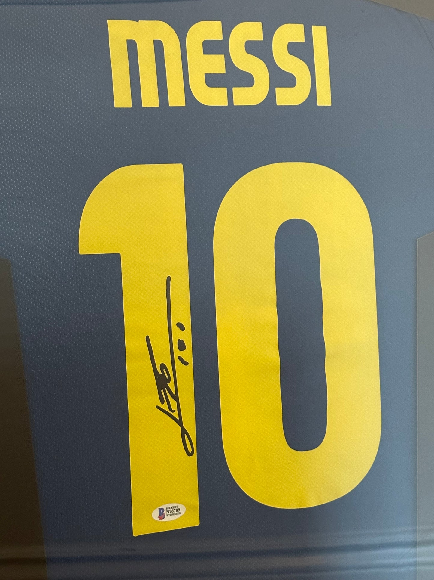 Lionel Messi Fc Barcelona - Signed & Framed - COA Beckett