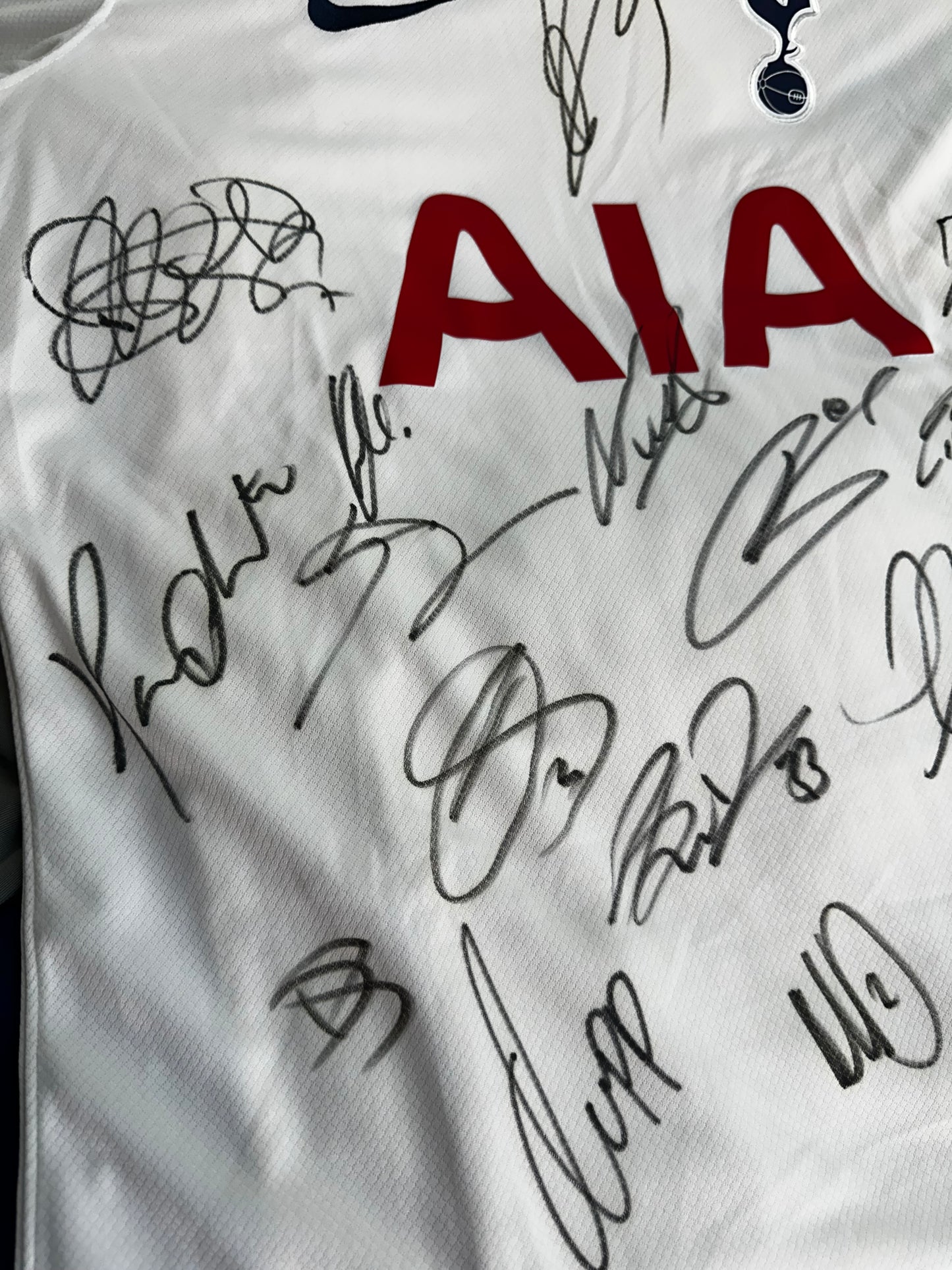 Full Squad Tottenham Hotspur - Signed Shirt/Jersey - With Club COA
