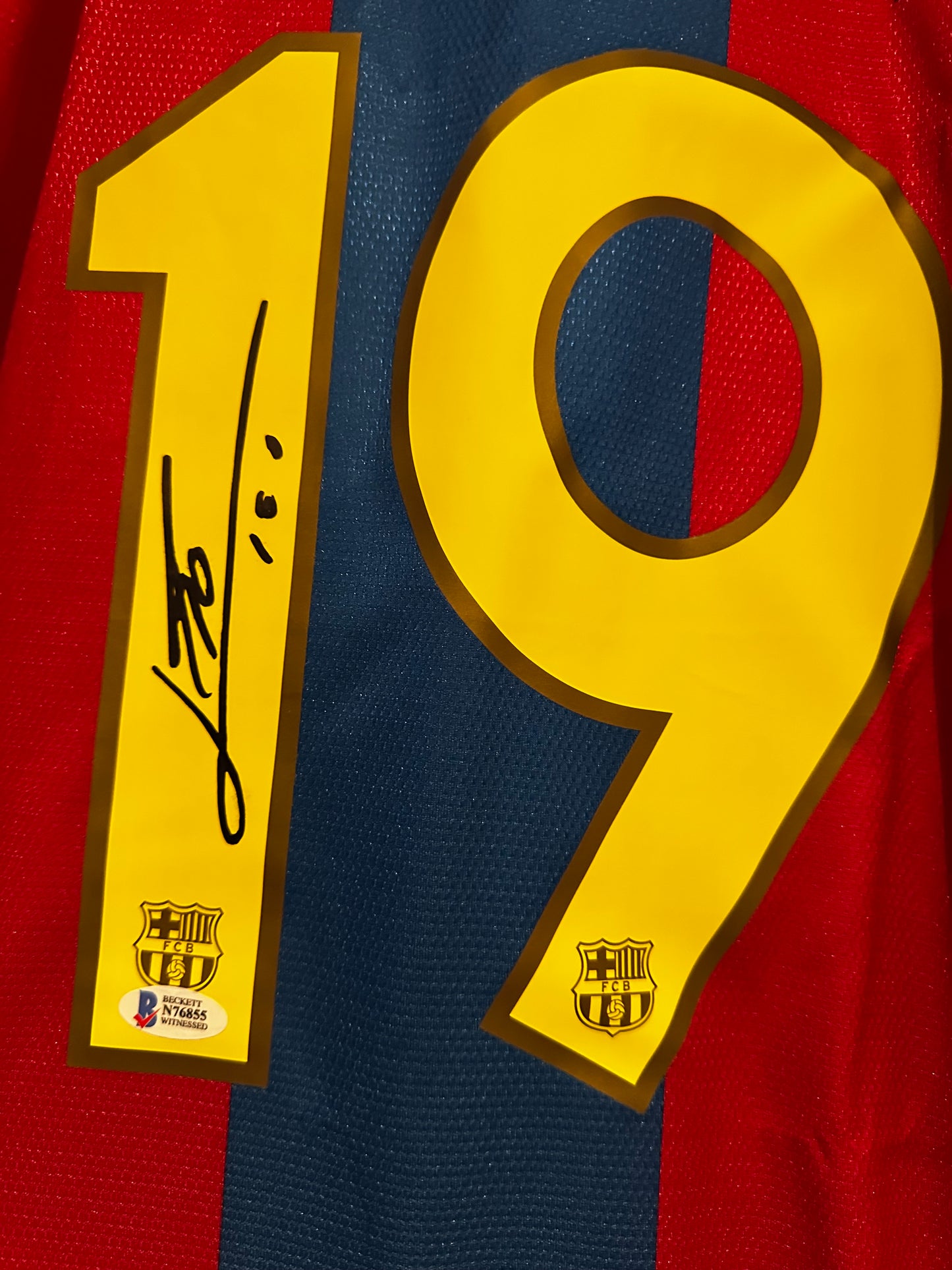 Lionel Messi Fc Barcelona - Signed Shirt/Jersey - Beckett COA