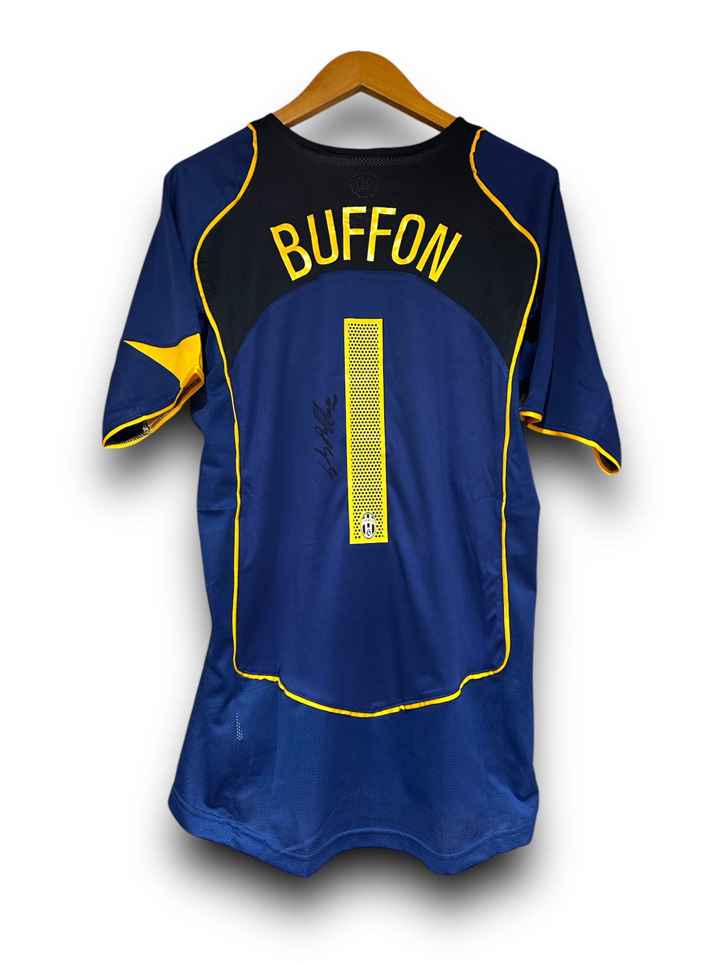 Gianluigi Buffon Juventus - Signed Shirt/Jersey - Video Proof