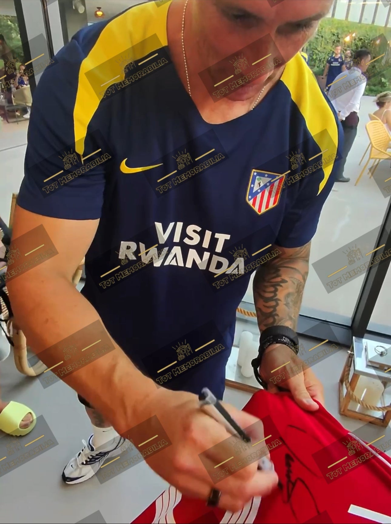 Fernando Torres Liverpool - Signed Shirt/Jersey - Proof