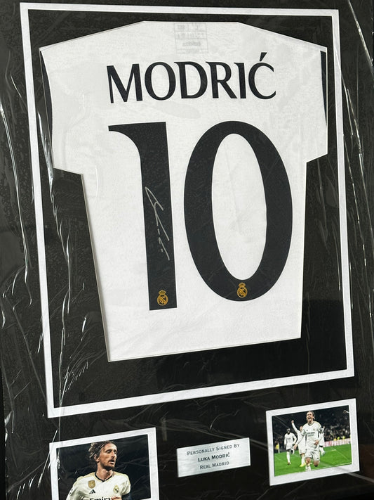 Luka Modric Real Madrid - Signed & Framed Shirt/Jersey - Signing Session