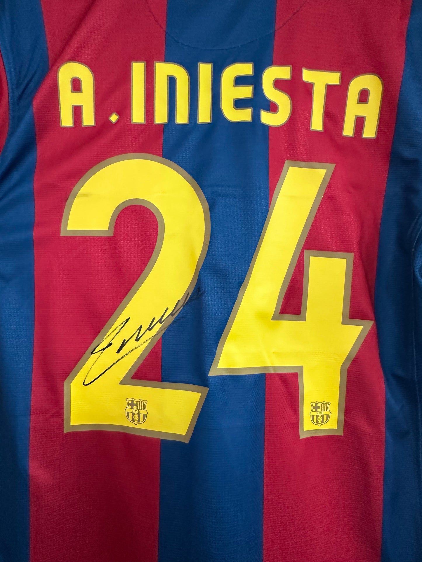 Andres Iniesta Fc Barcelona - Signed Shirt/Jersey - With Proof