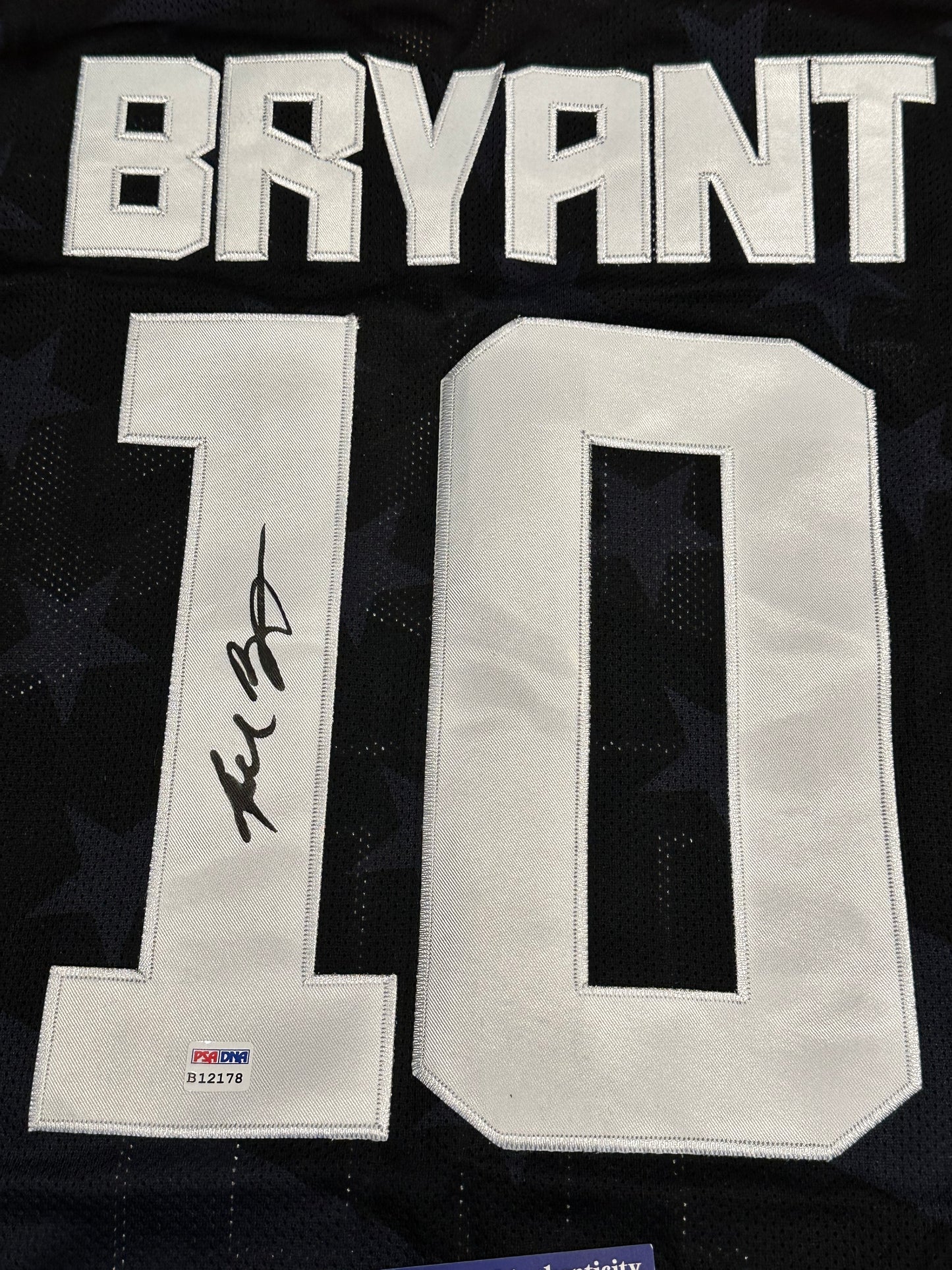 Kobe Bryant USA - Signed Jersey - COA PSA/DNA