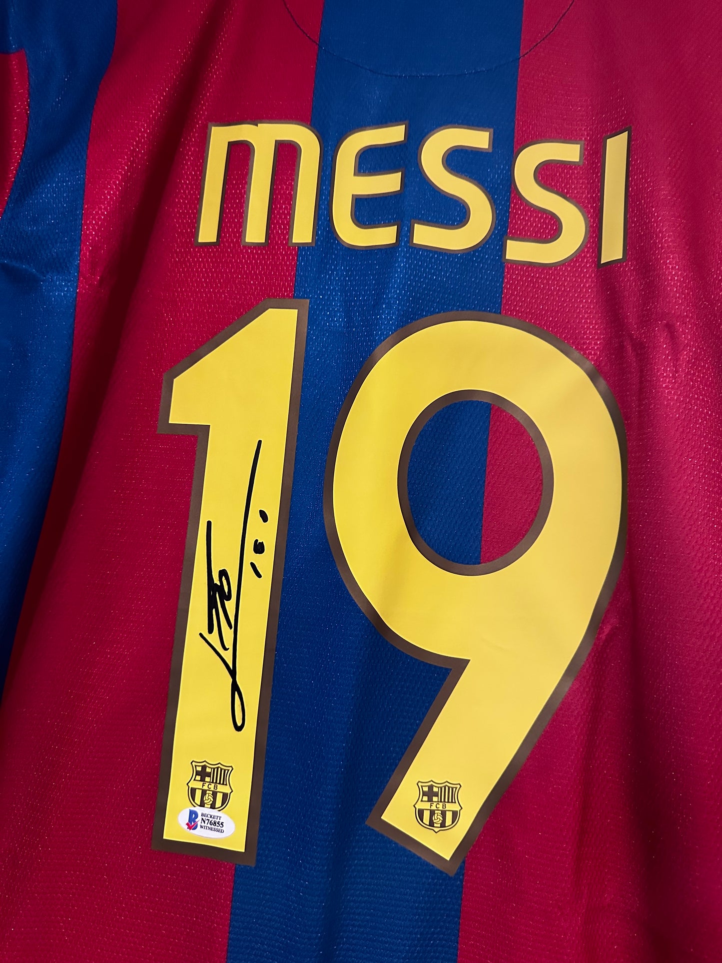 Lionel Messi Fc Barcelona - Signed Shirt/Jersey - Beckett COA