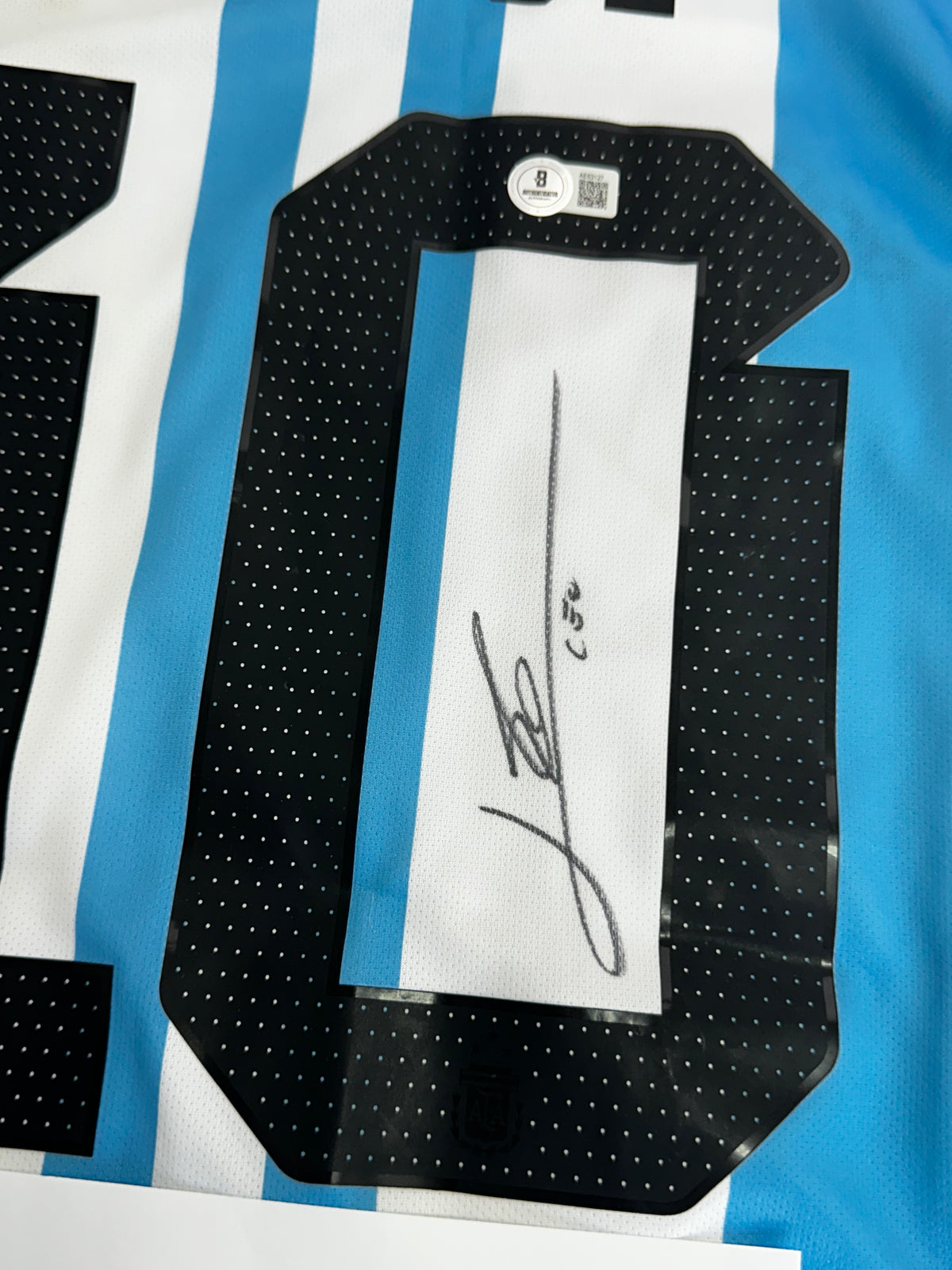 Lionel Messi Argentina - Signed & Framed Shirt/Jersey - With Beckett LOA