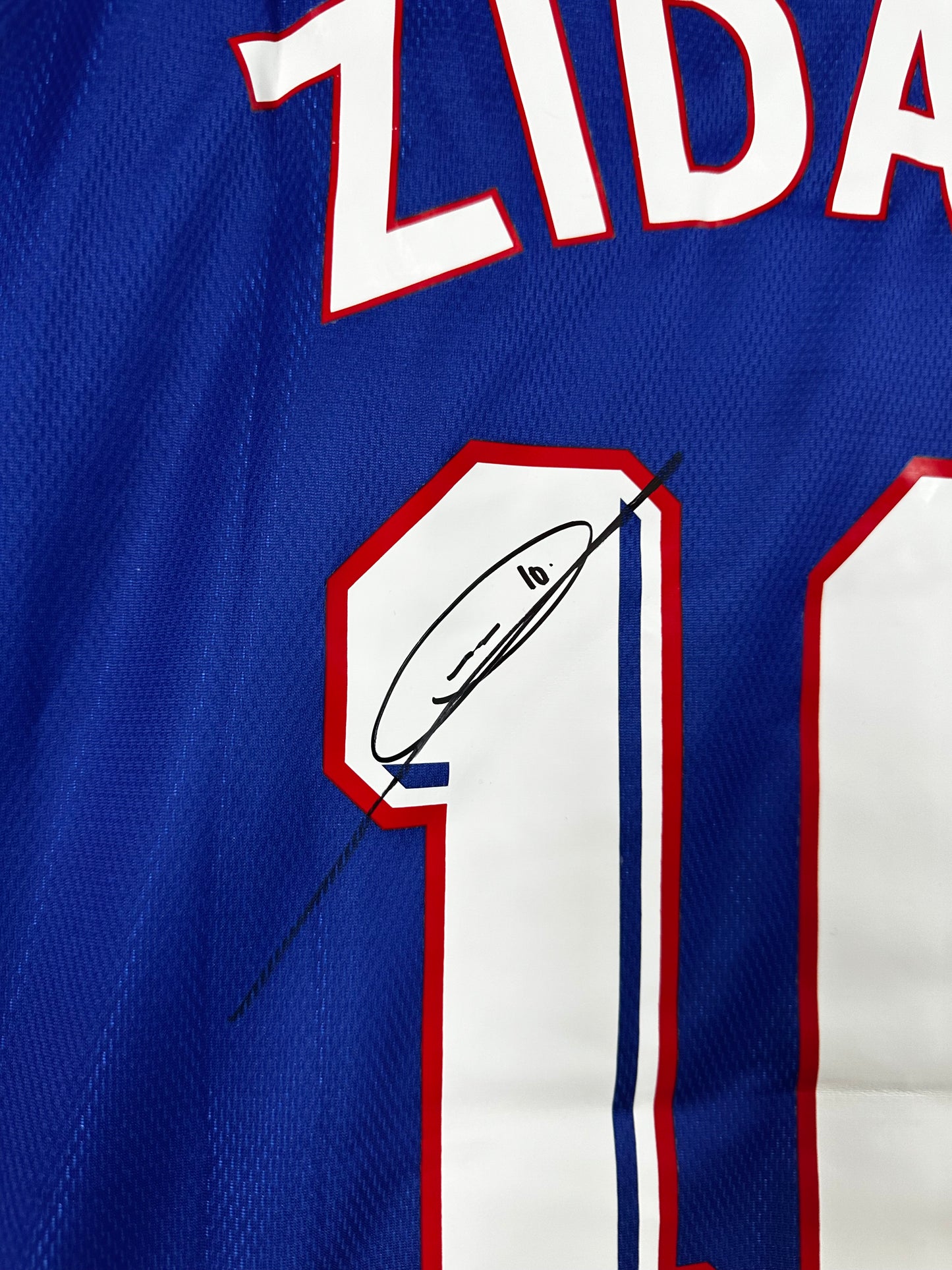 Zinedine Zidane France - Signed Shirt/Jersey - With Proof