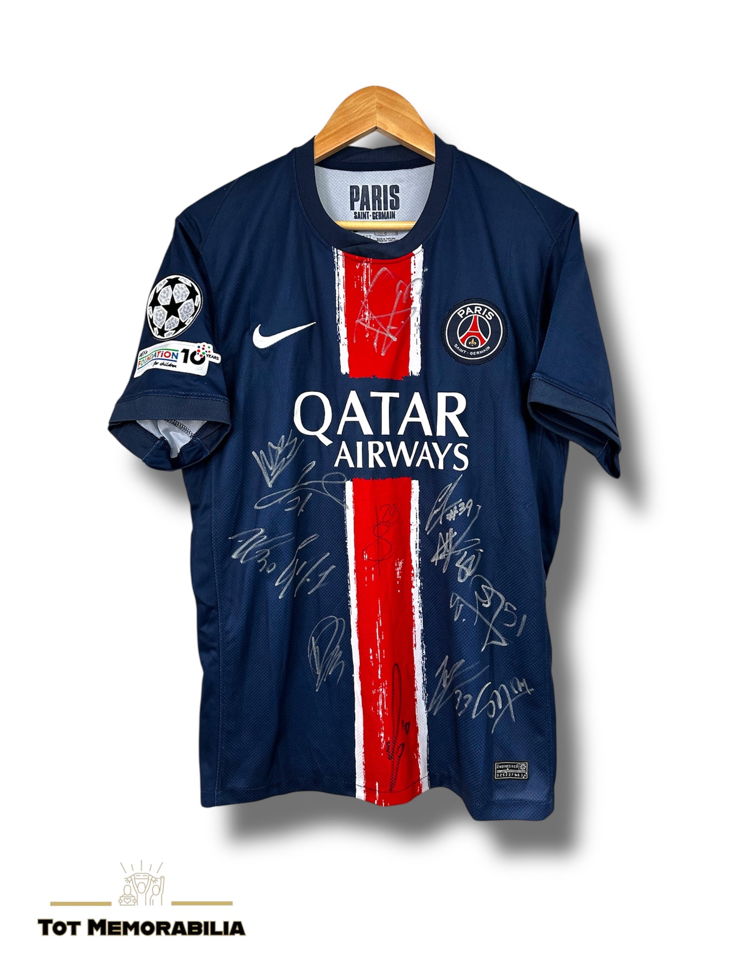 Squad Signed PSG UCL WINNERS - Signed Jersey/Shirt - With Proof