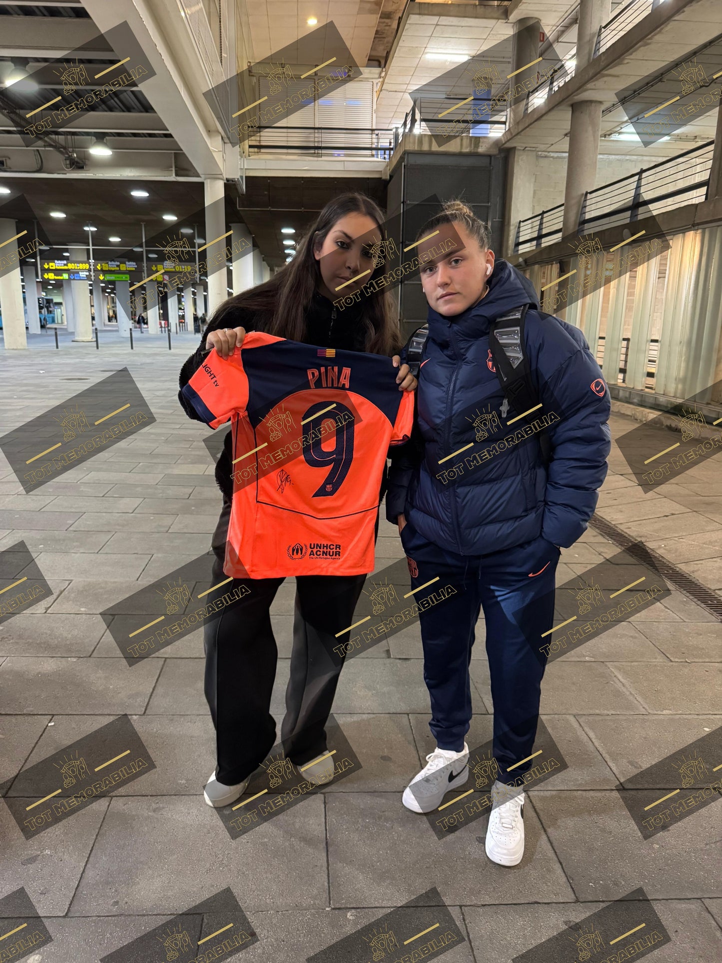 Claudia Pina Fc Barcelona - Signed Shirt/Jersey - With Proof