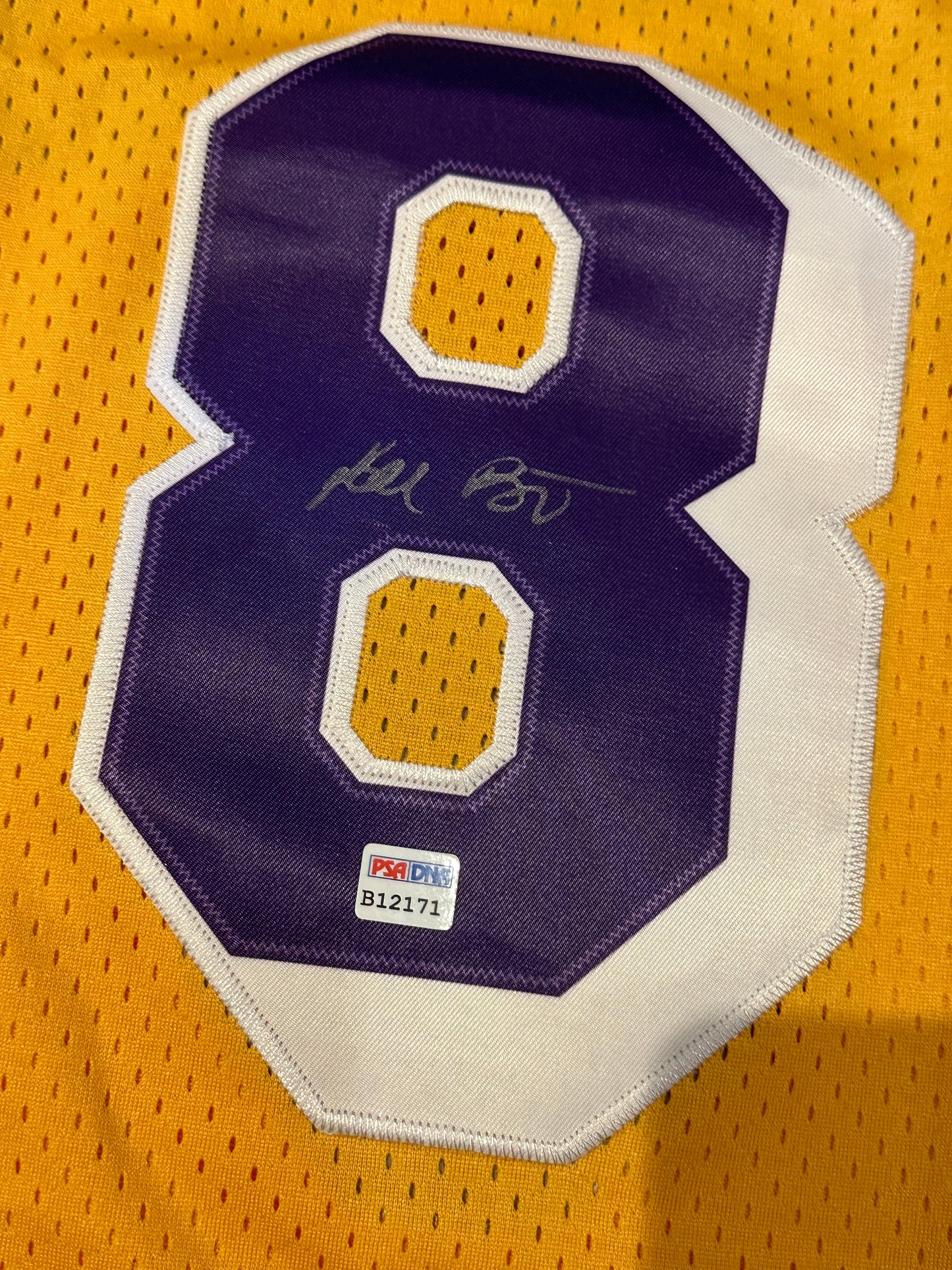 Kobe Bryant Lakers - Signed Jersey - COA PSA/DNA